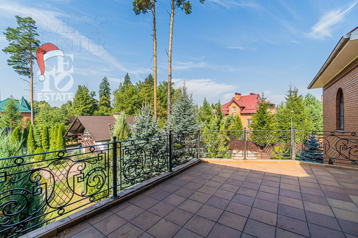 2-этажный коттедж 699.6 м² с отделкой