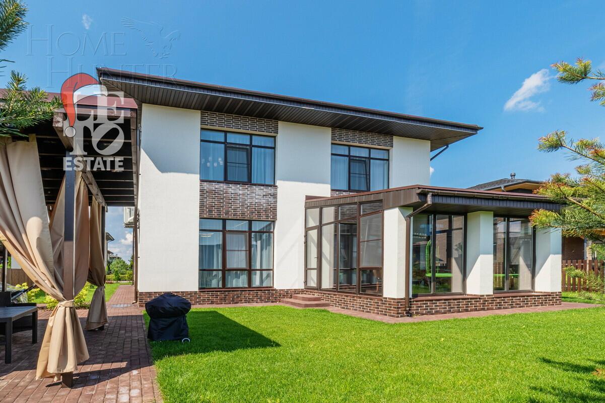 2-этажный коттедж 241 м² с отделкой