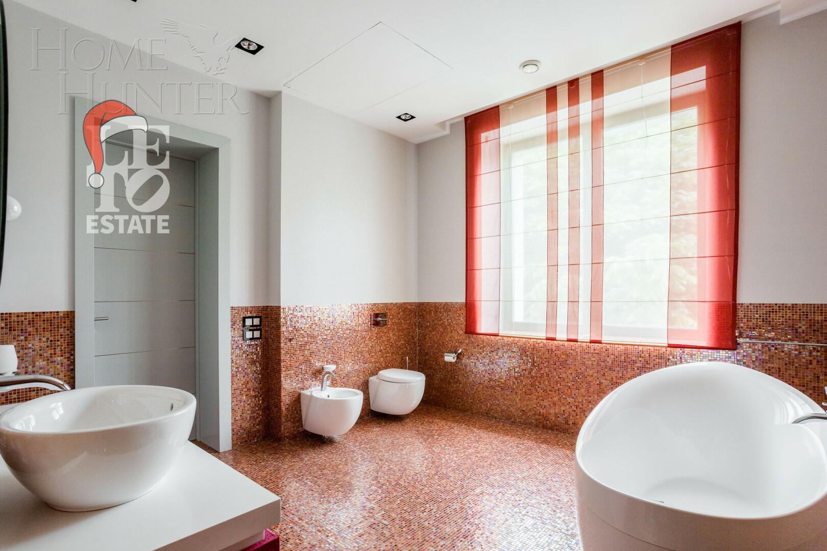 2-этажный коттедж 1 438 м² с отделкой