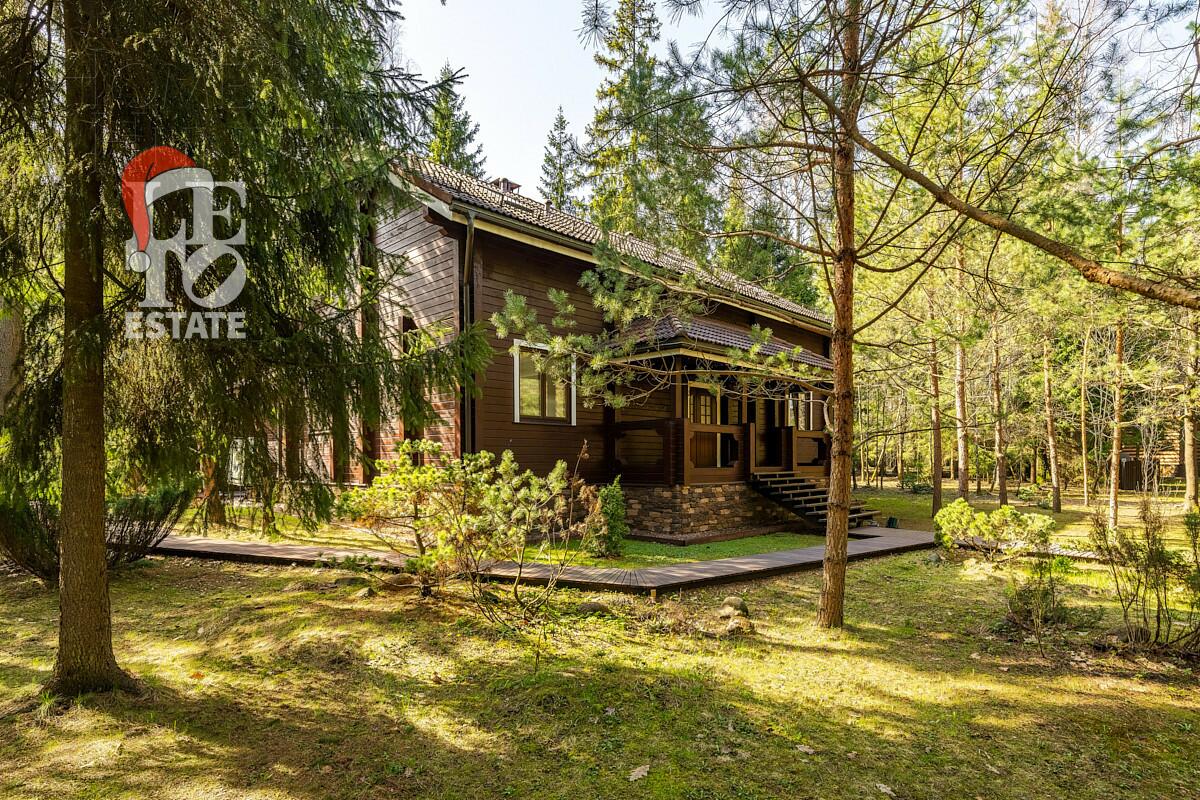 2-этажный коттедж 219 м² с отделкой