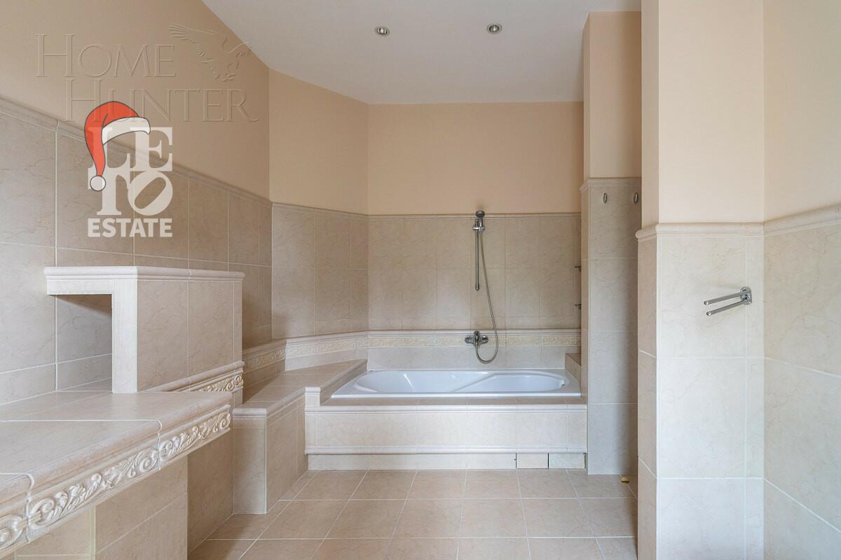 2-этажный коттедж 650 м² с отделкой