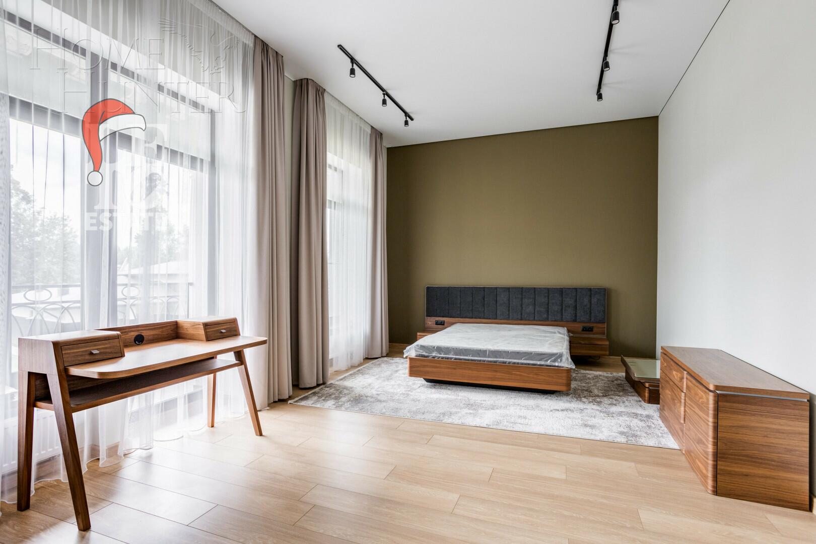 2-этажный коттедж 1 300 м² без отделки