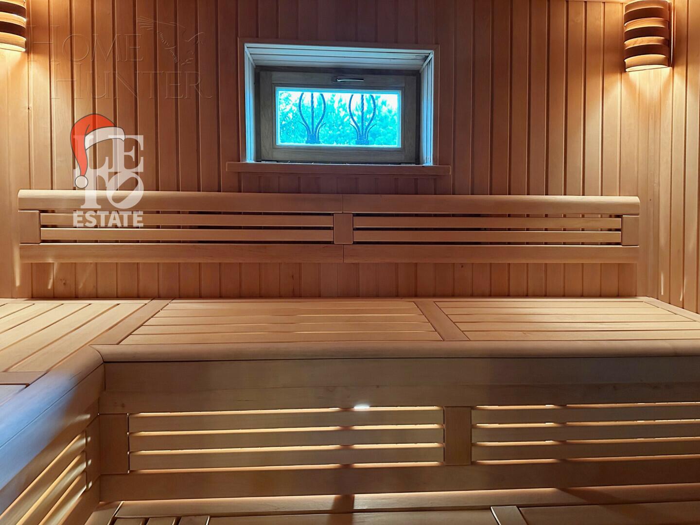 3-этажный таунхаус 293 м² с отделкой