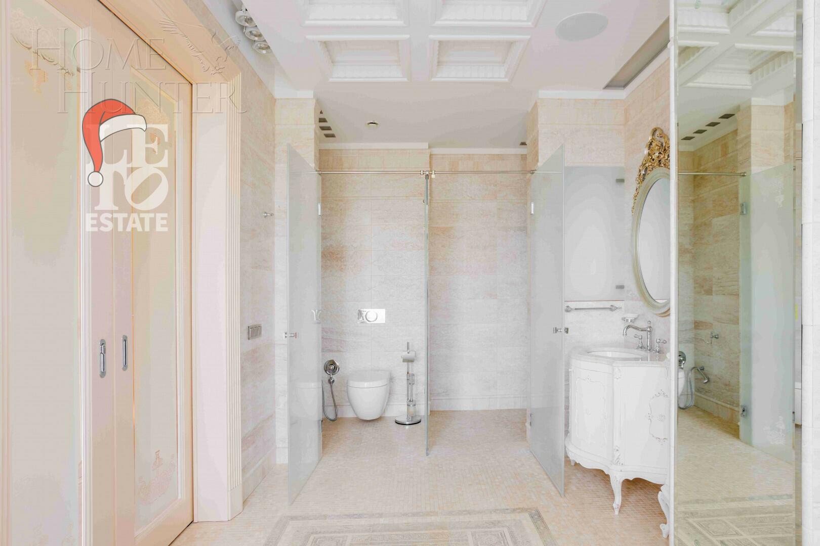 3-этажный таунхаус 340 м² с отделкой