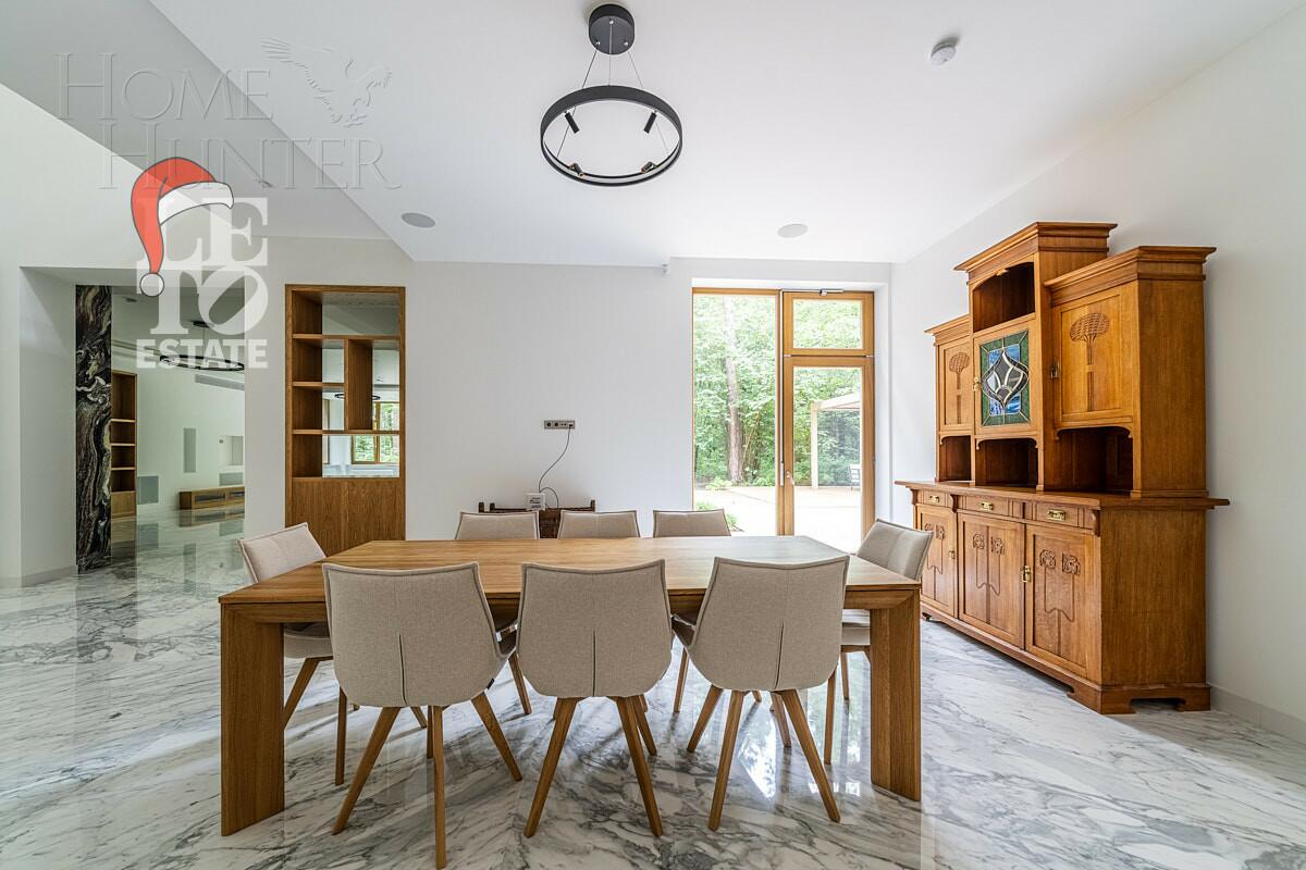 2-этажный коттедж 1 330 м² с отделкой