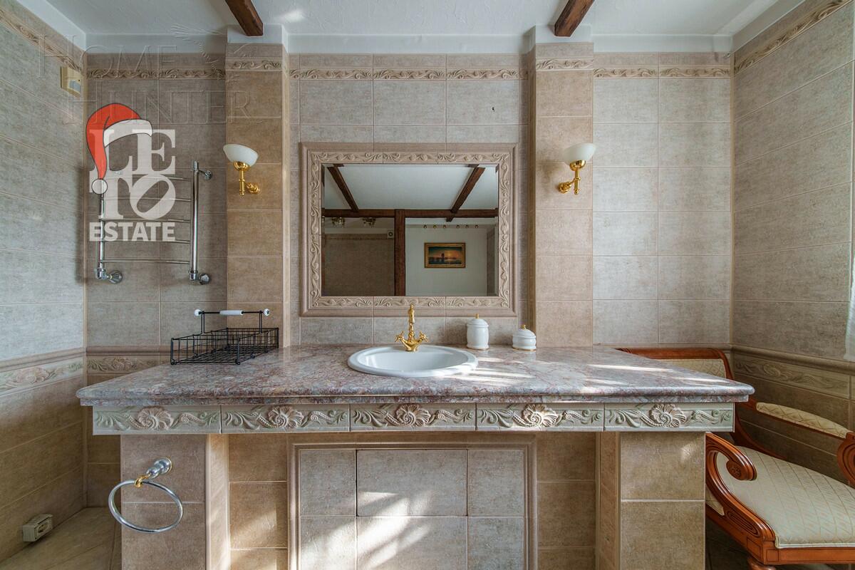 3-этажный коттедж 475 м² с отделкой