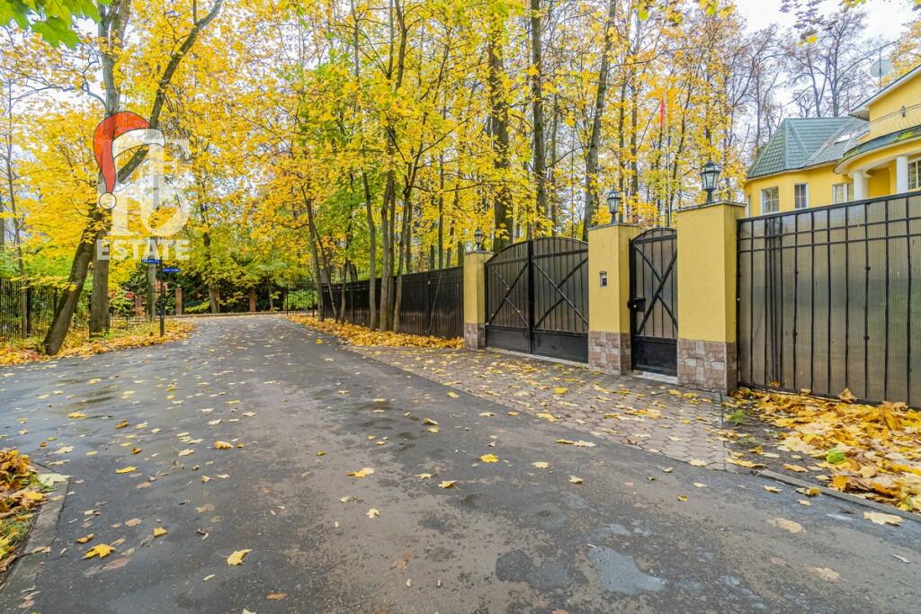 3-этажный коттедж 150 м² с отделкой