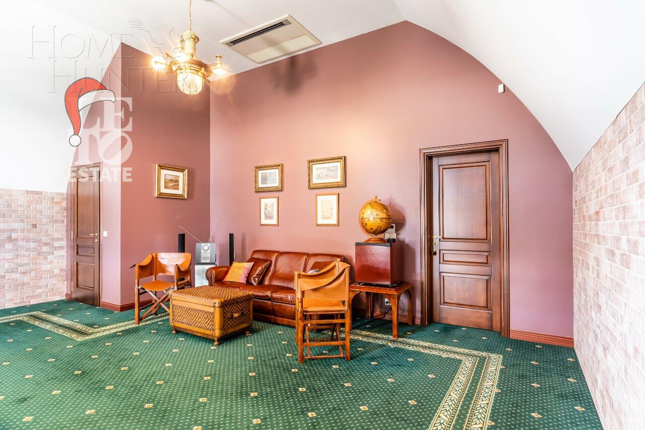 3-этажный коттедж 750 м² с отделкой