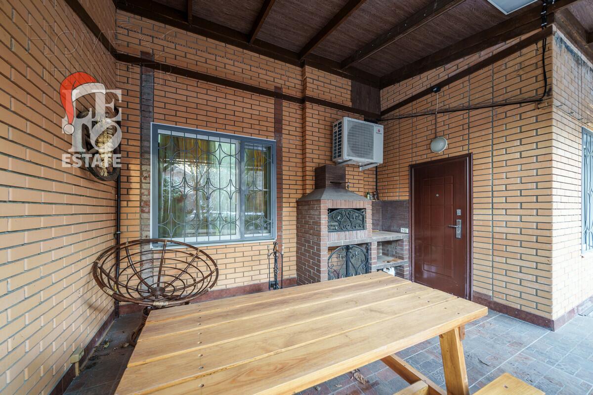 2-этажный таунхаус 428 м² с отделкой