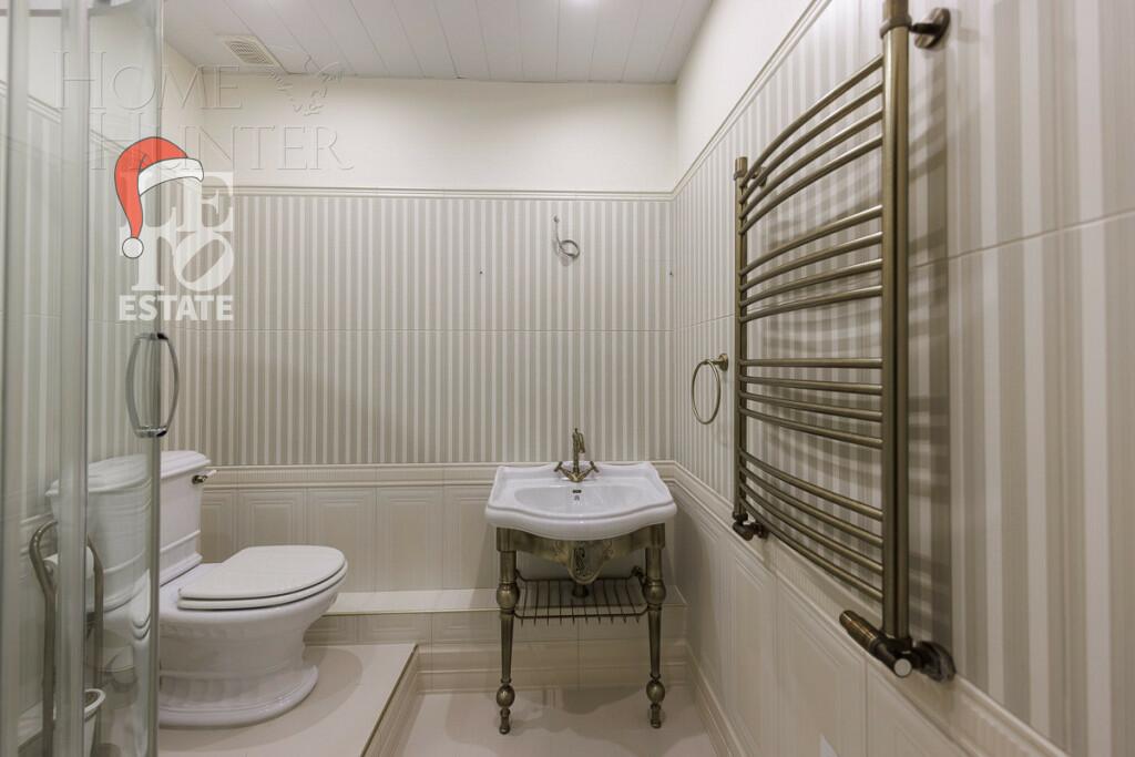 2-этажный коттедж 1 556 м² с отделкой