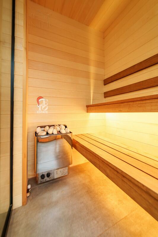 3-этажный таунхаус 238 м² с отделкой