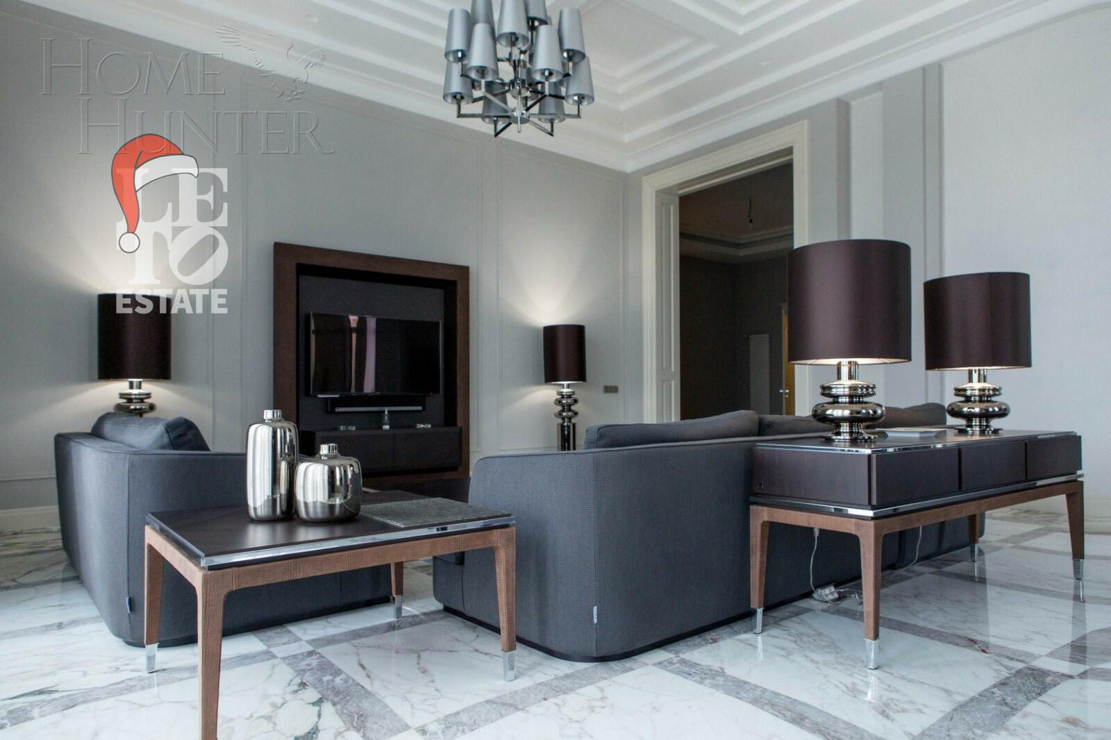 3-этажный коттедж 1 185 м² с отделкой