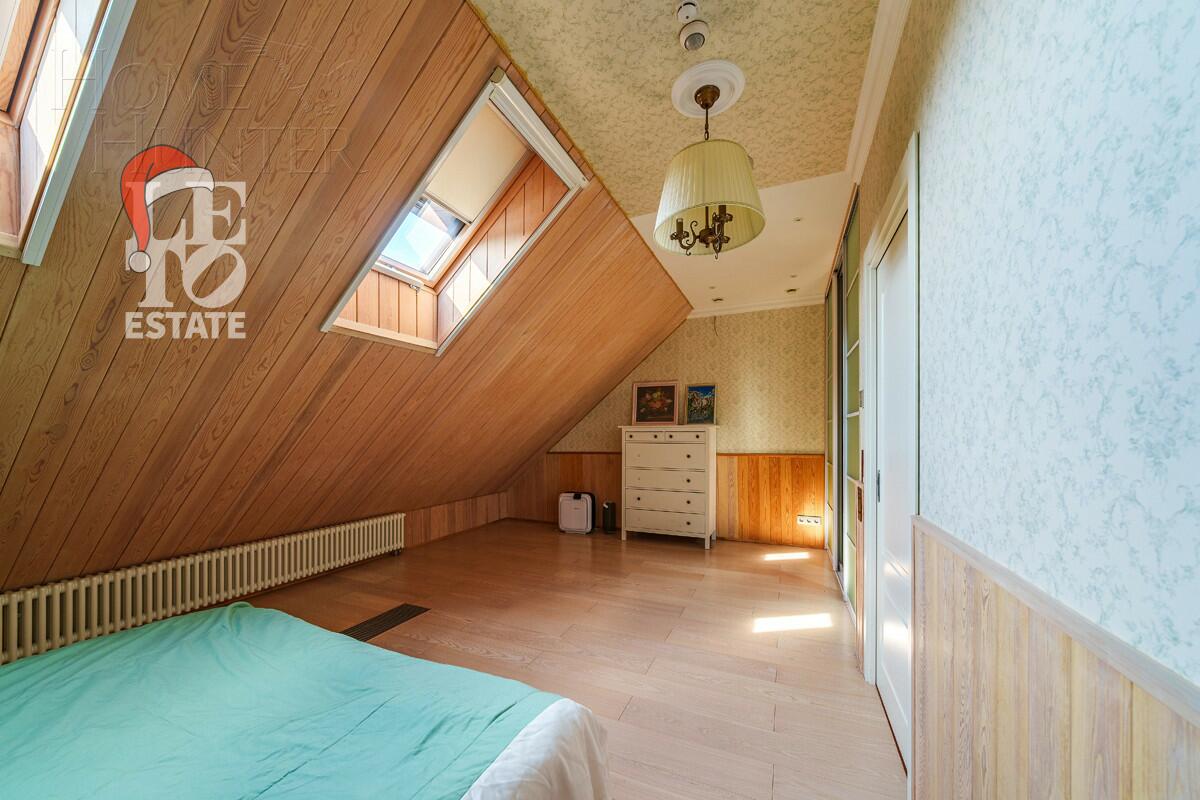 3-этажный коттедж 500 м² с отделкой