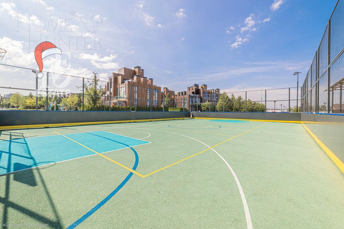 3-этажный таунхаус 238 м² с отделкой