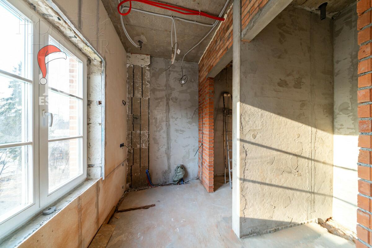 4-этажный таунхаус 395 м² без отделки