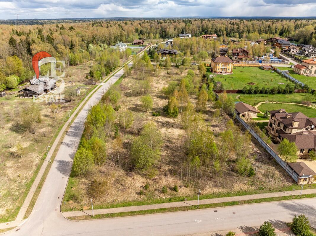 Участок 110.82 сот. в охраняемом поселке