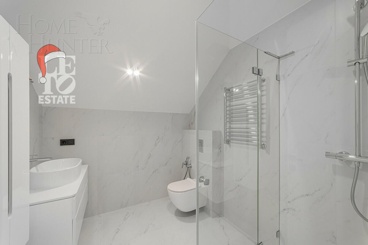 2-этажный коттедж 693 м² с отделкой