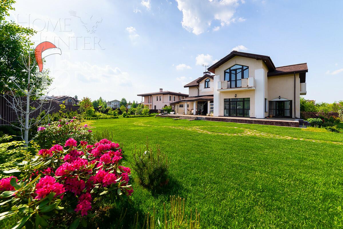 2-этажный коттедж 284.9 м² с отделкой