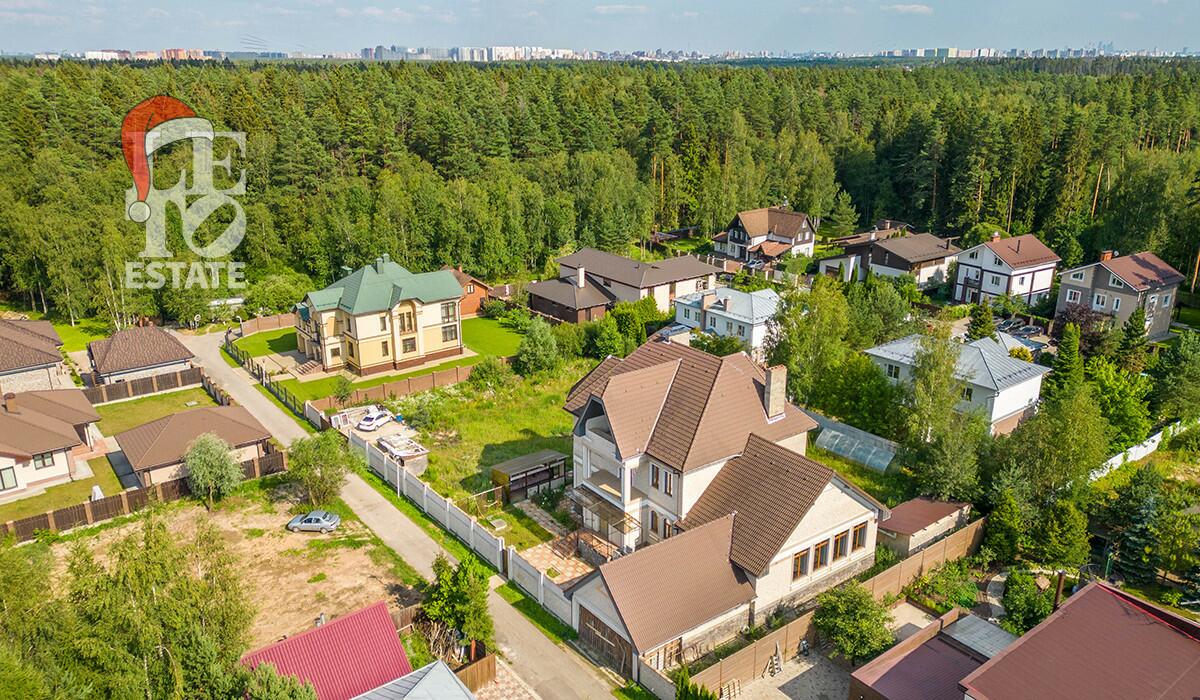 2-этажный коттедж 1 028 м² с отделкой