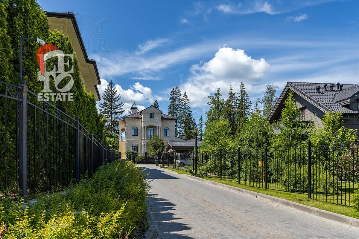 2-этажный коттедж 462 м² с отделкой