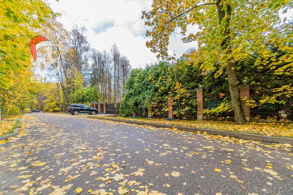 3-этажный коттедж 150 м² с отделкой