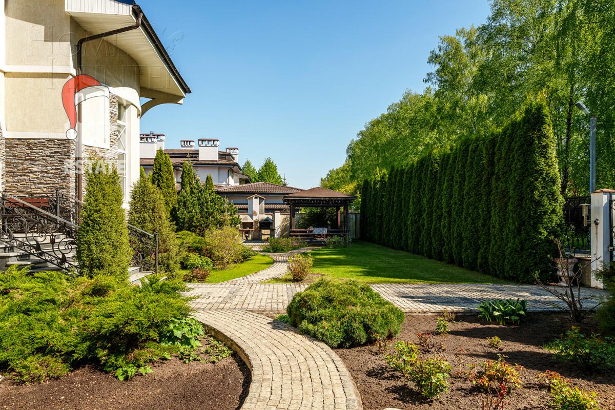 2-этажный коттедж 680 м² с отделкой