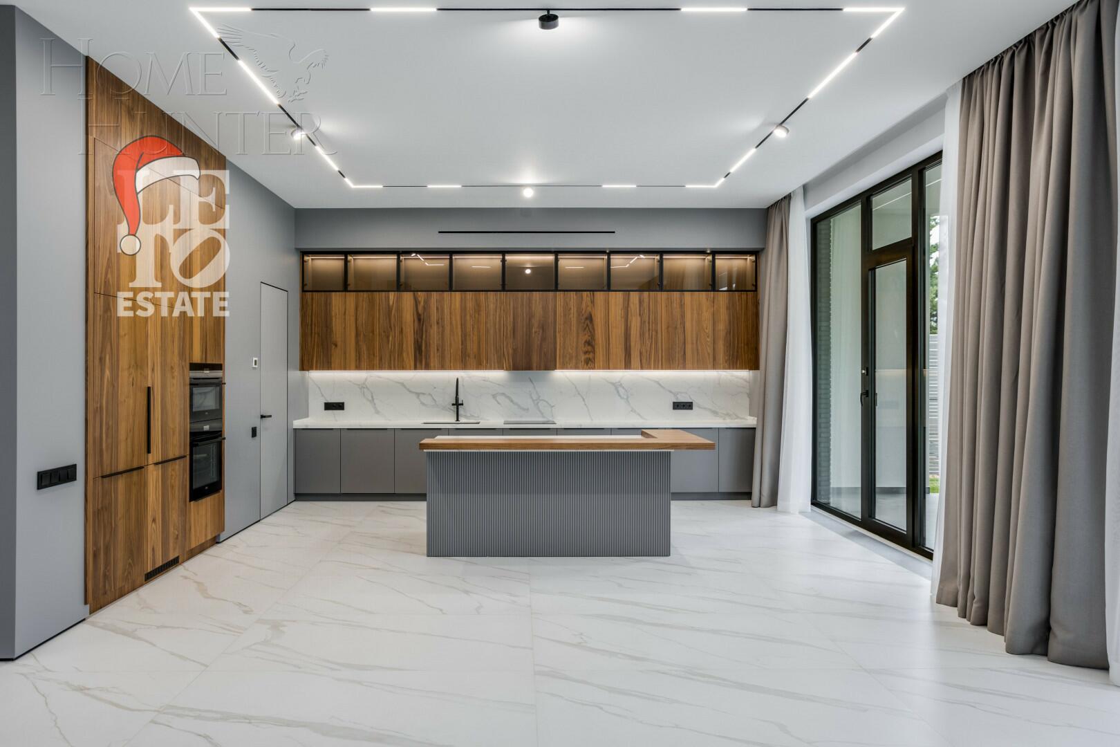 2-этажный коттедж 604 м² с отделкой