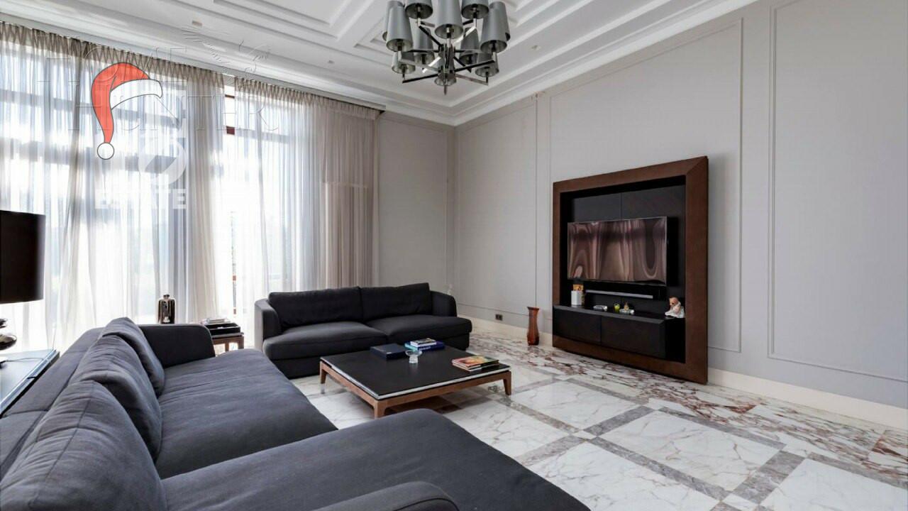 3-этажный коттедж 1 185 м² с отделкой