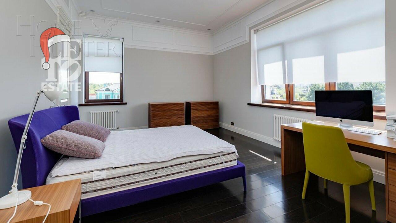 3-этажный коттедж 1 185 м² с отделкой