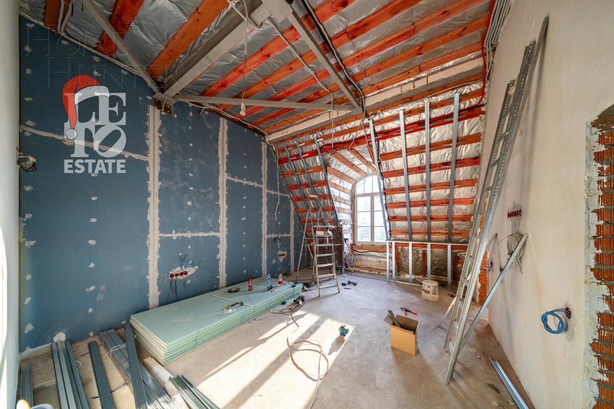 4-этажный таунхаус 395 м² без отделки