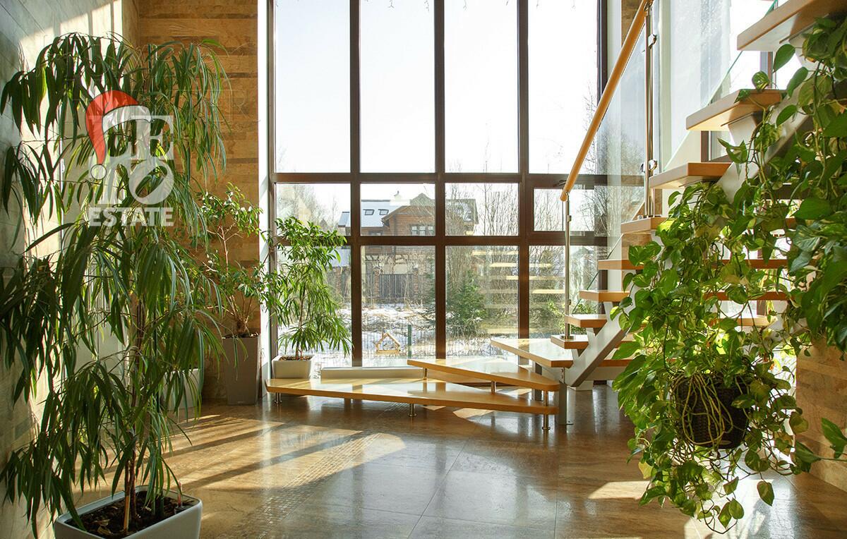 2-этажный коттедж 535 м² с отделкой