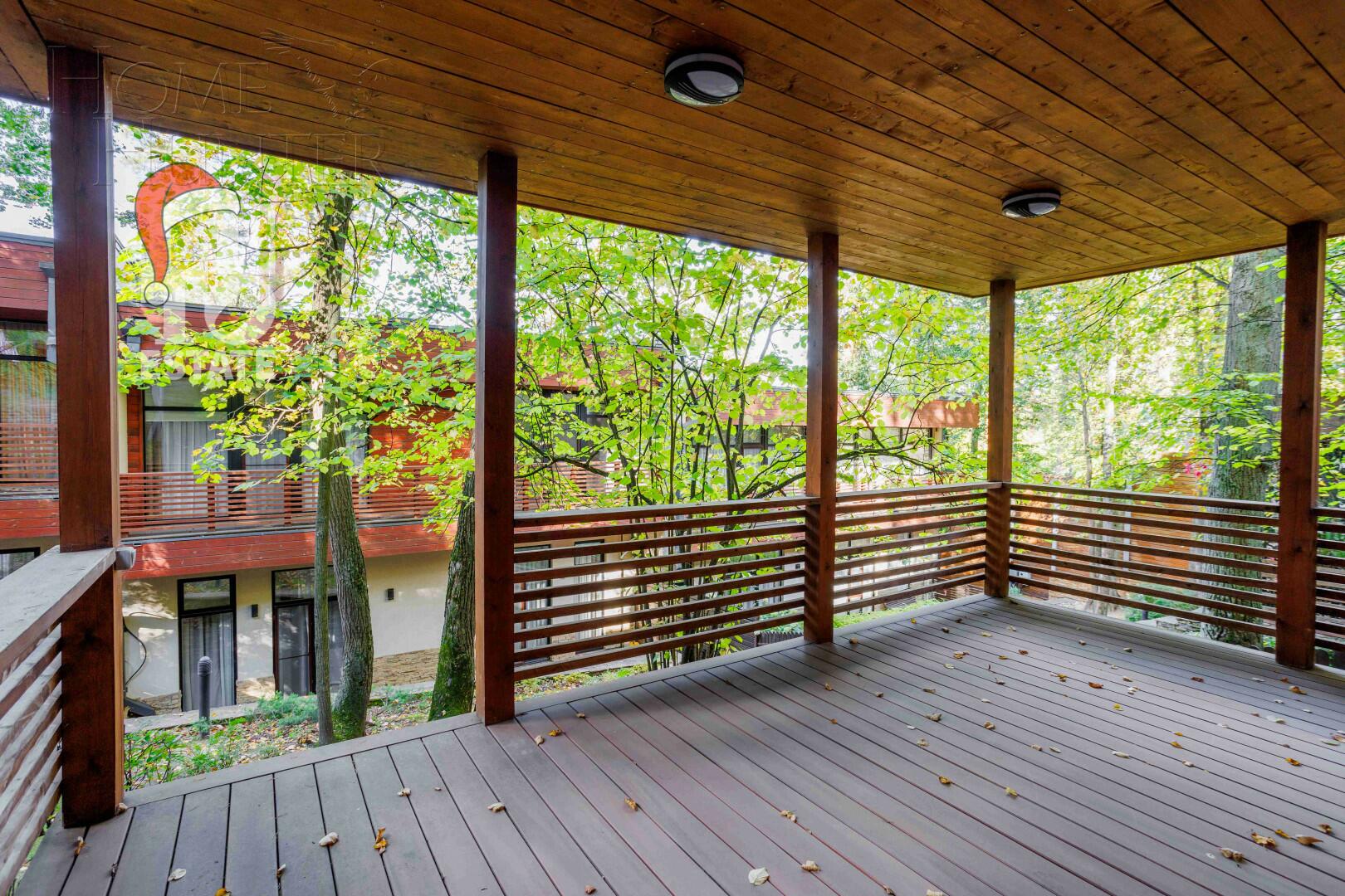 3-этажный таунхаус 340 м² с отделкой