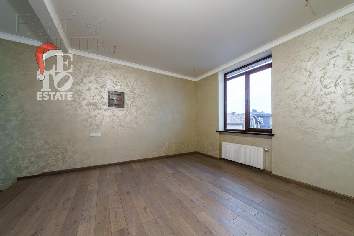 2-этажный коттедж 400 м² с отделкой