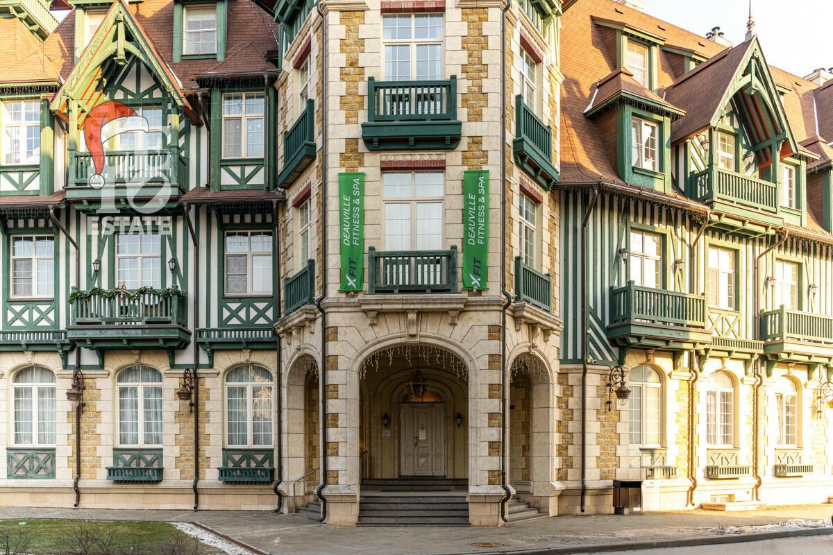 4-этажный таунхаус 395 м² без отделки