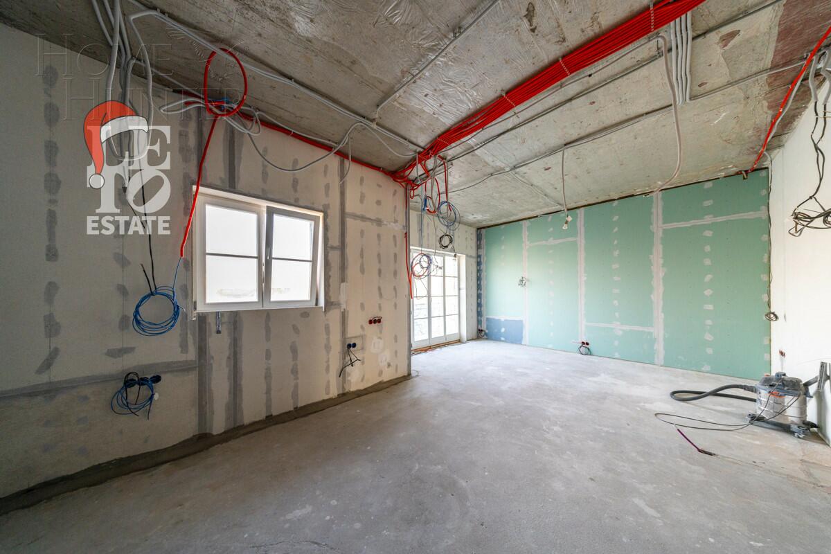 4-этажный таунхаус 395 м² без отделки