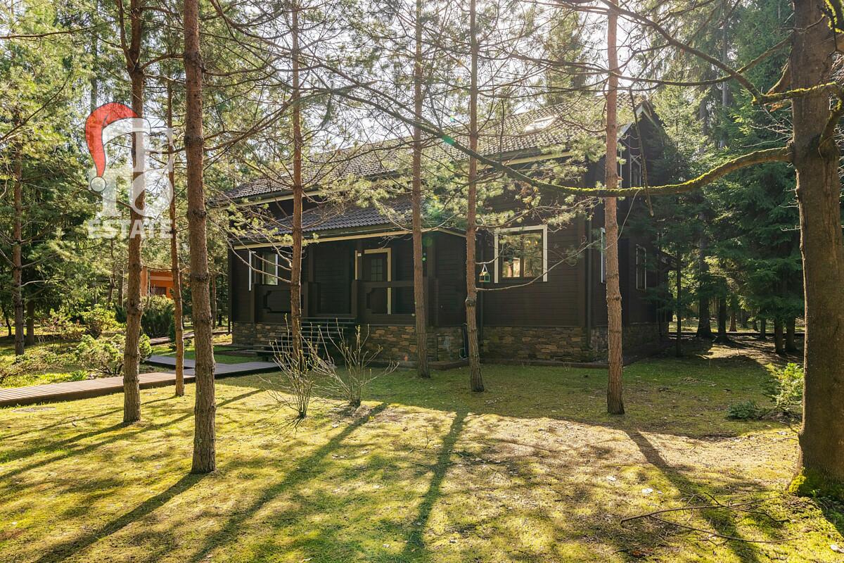 2-этажный коттедж 219 м² с отделкой