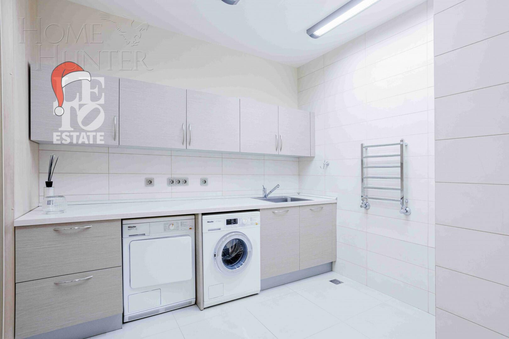 3-этажный таунхаус 340 м² с отделкой