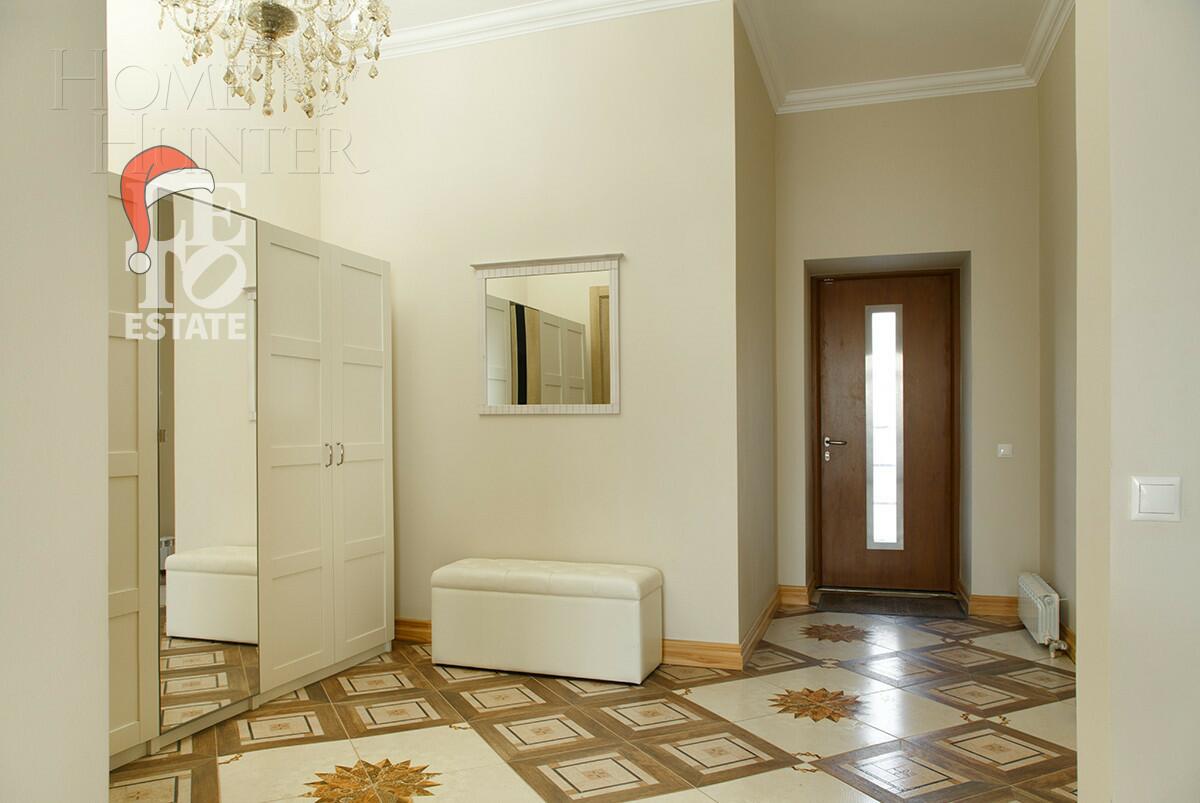 3-этажный таунхаус 264.6 м² с отделкой