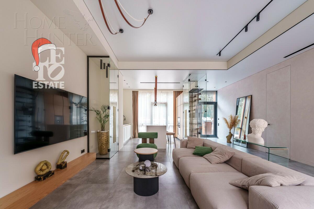 3-этажный таунхаус 238 м² с отделкой