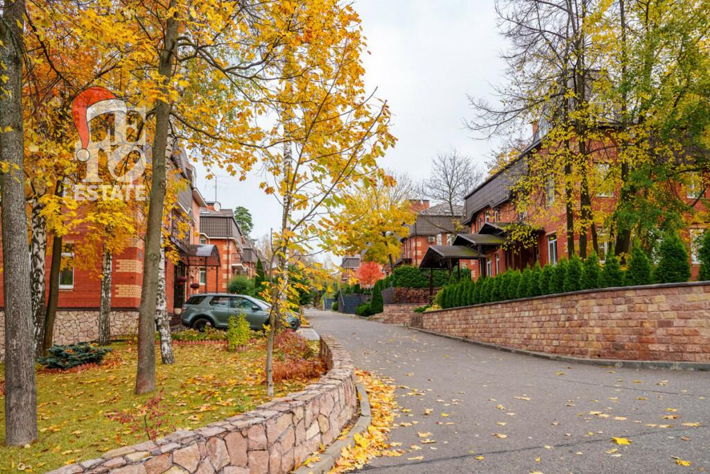 2-этажный коттедж 440.2 м² с отделкой