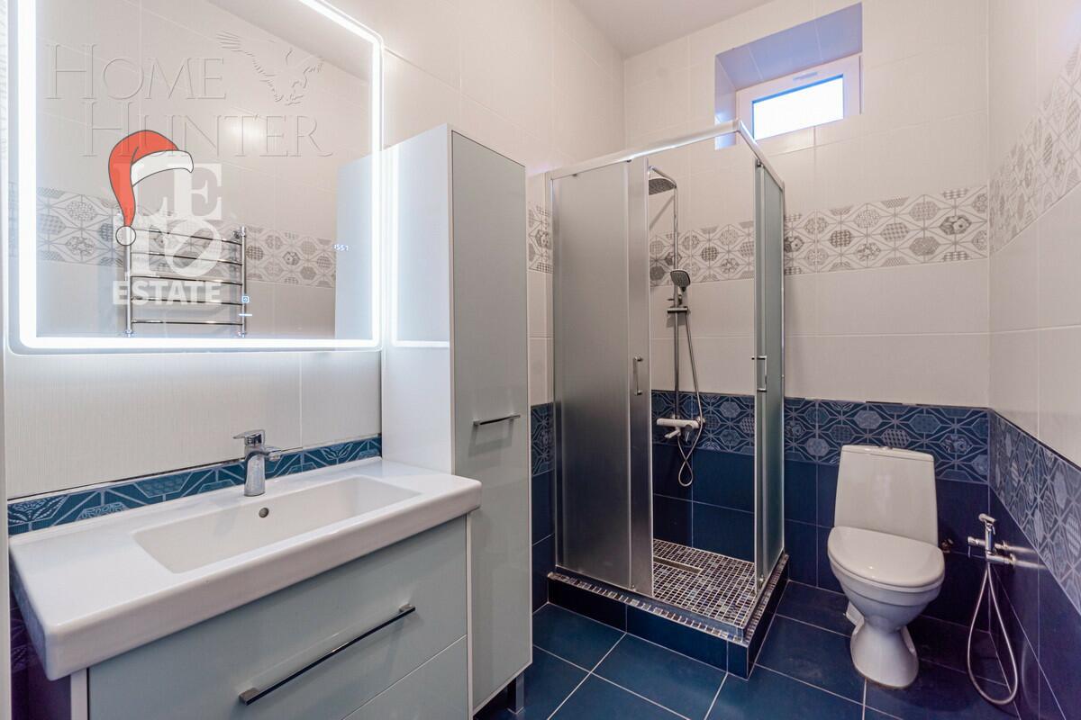 2-этажный коттедж 250 м² с отделкой