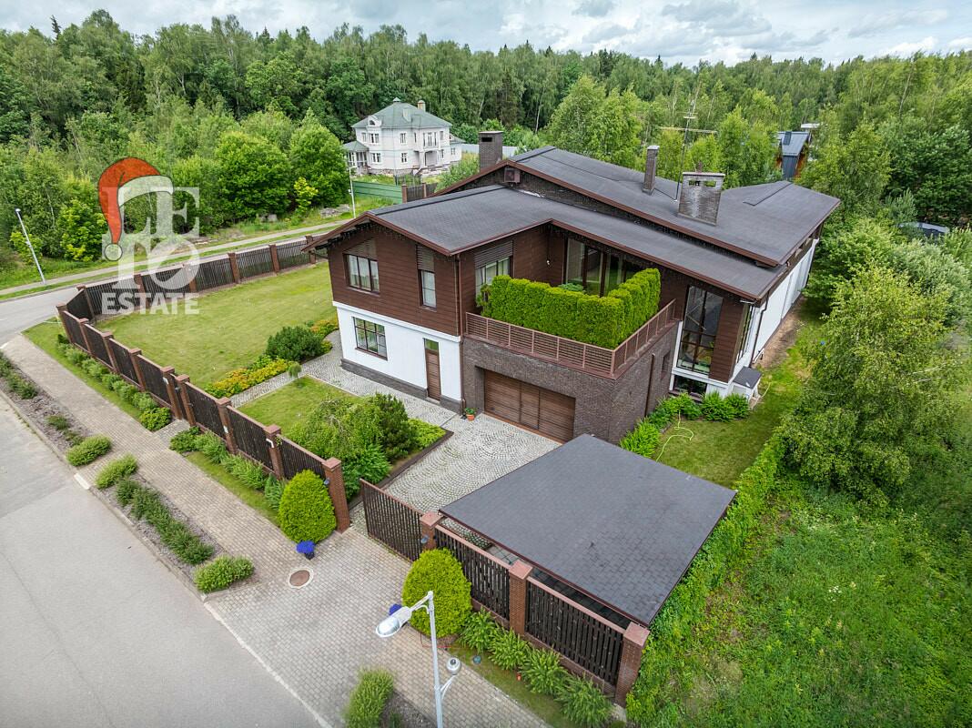 2-этажный коттедж 535 м² с отделкой