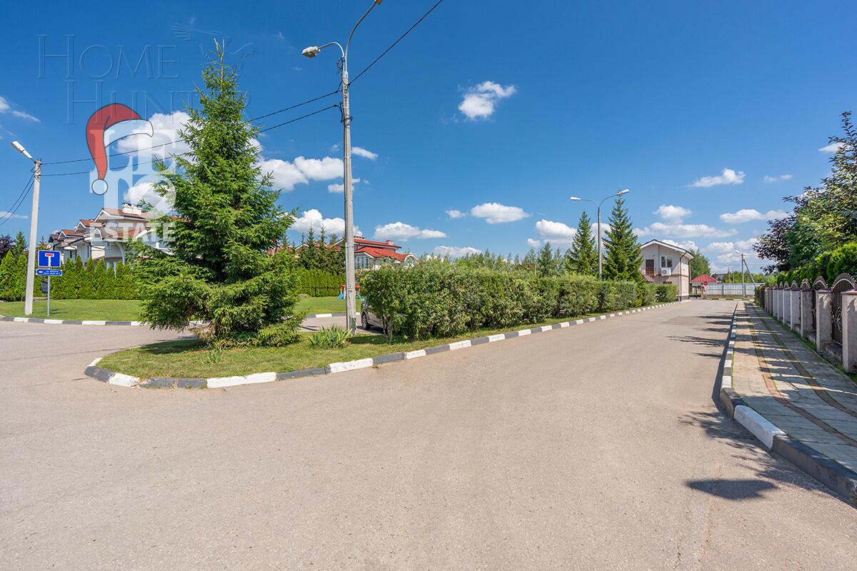 2-этажный таунхаус 330 м² без отделки