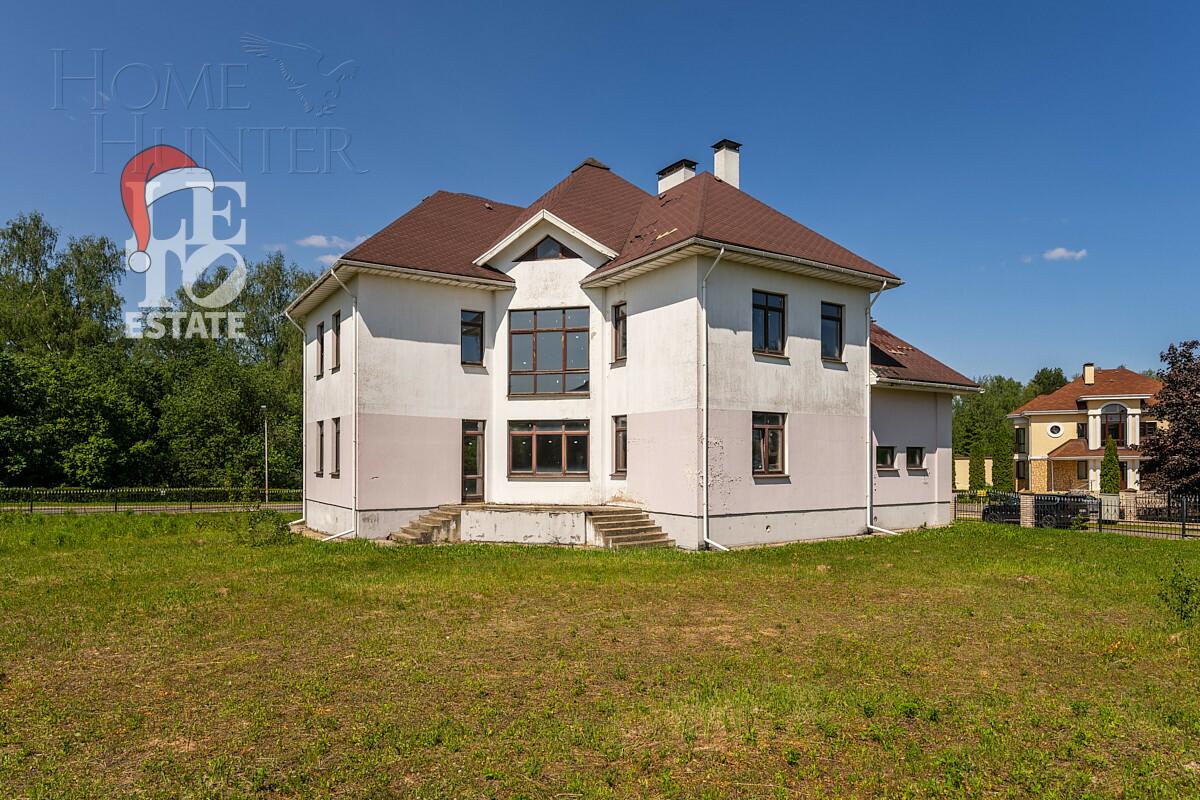 2-этажный коттедж 820 м² без отделки