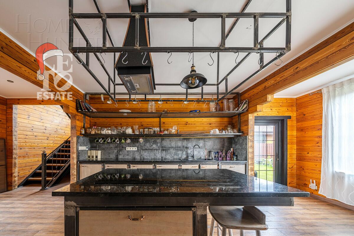 2-этажный коттедж 340 м² с отделкой