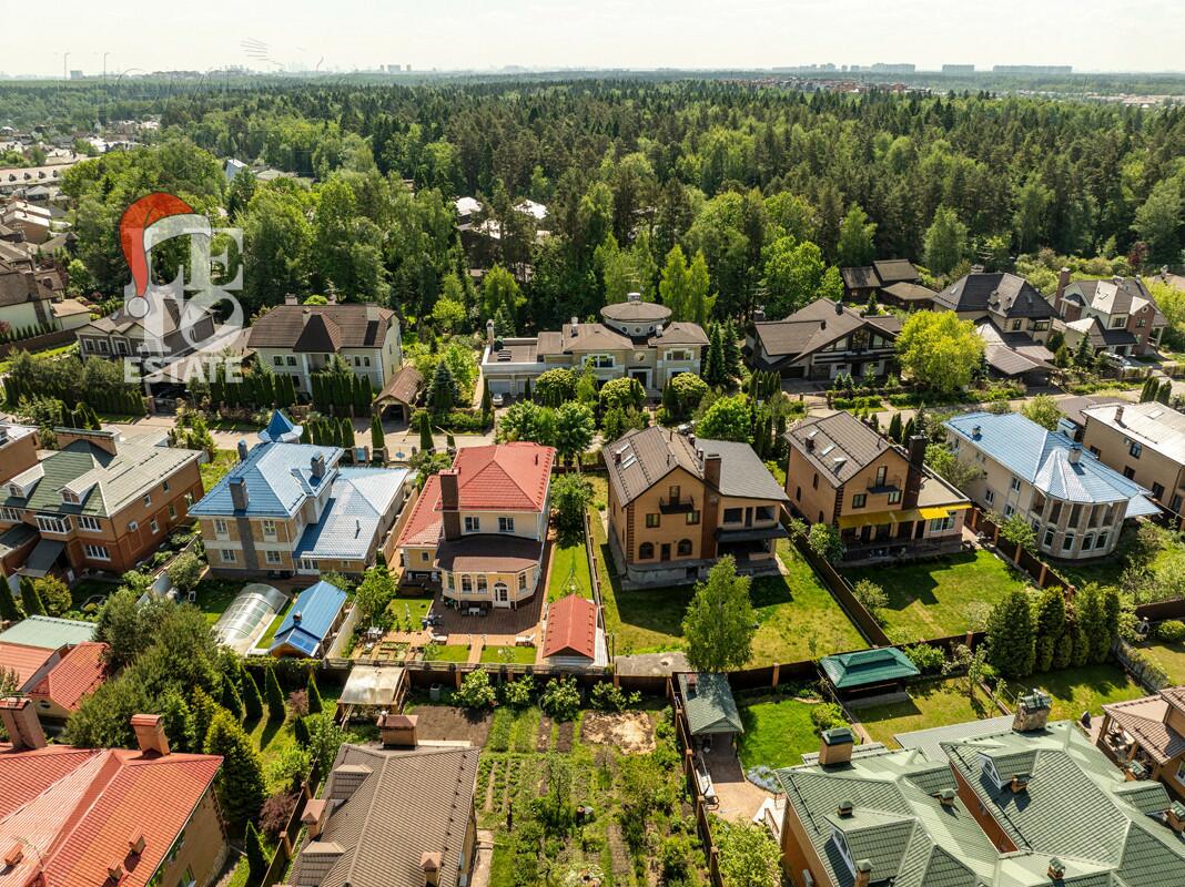 2-этажный коттедж 1 025 м² с отделкой