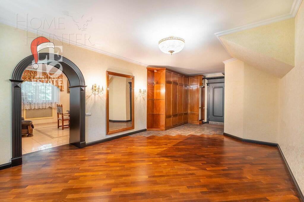 2-этажный коттедж 3 817 м² с отделкой