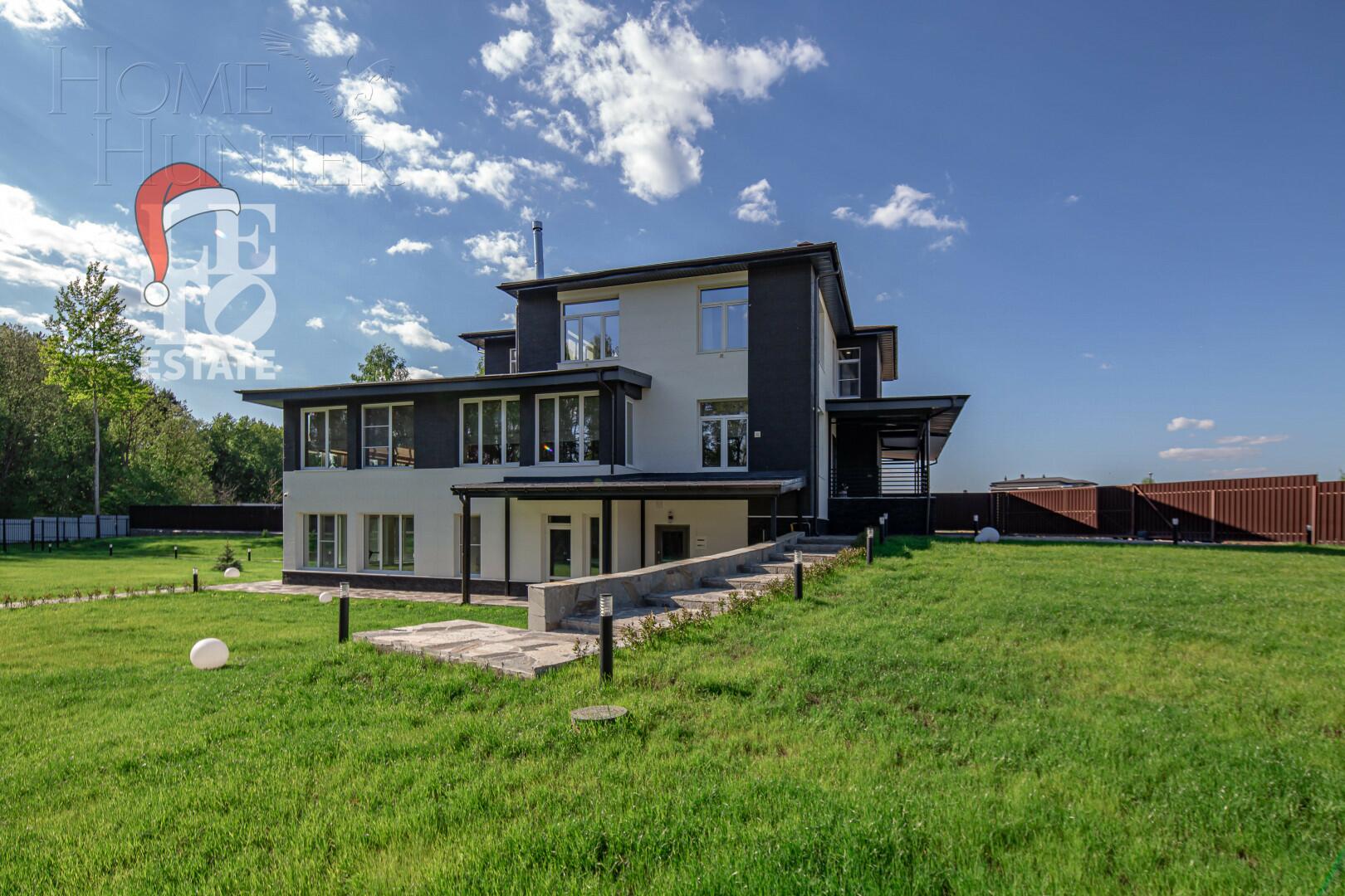 3-этажный коттедж 422 м² с отделкой