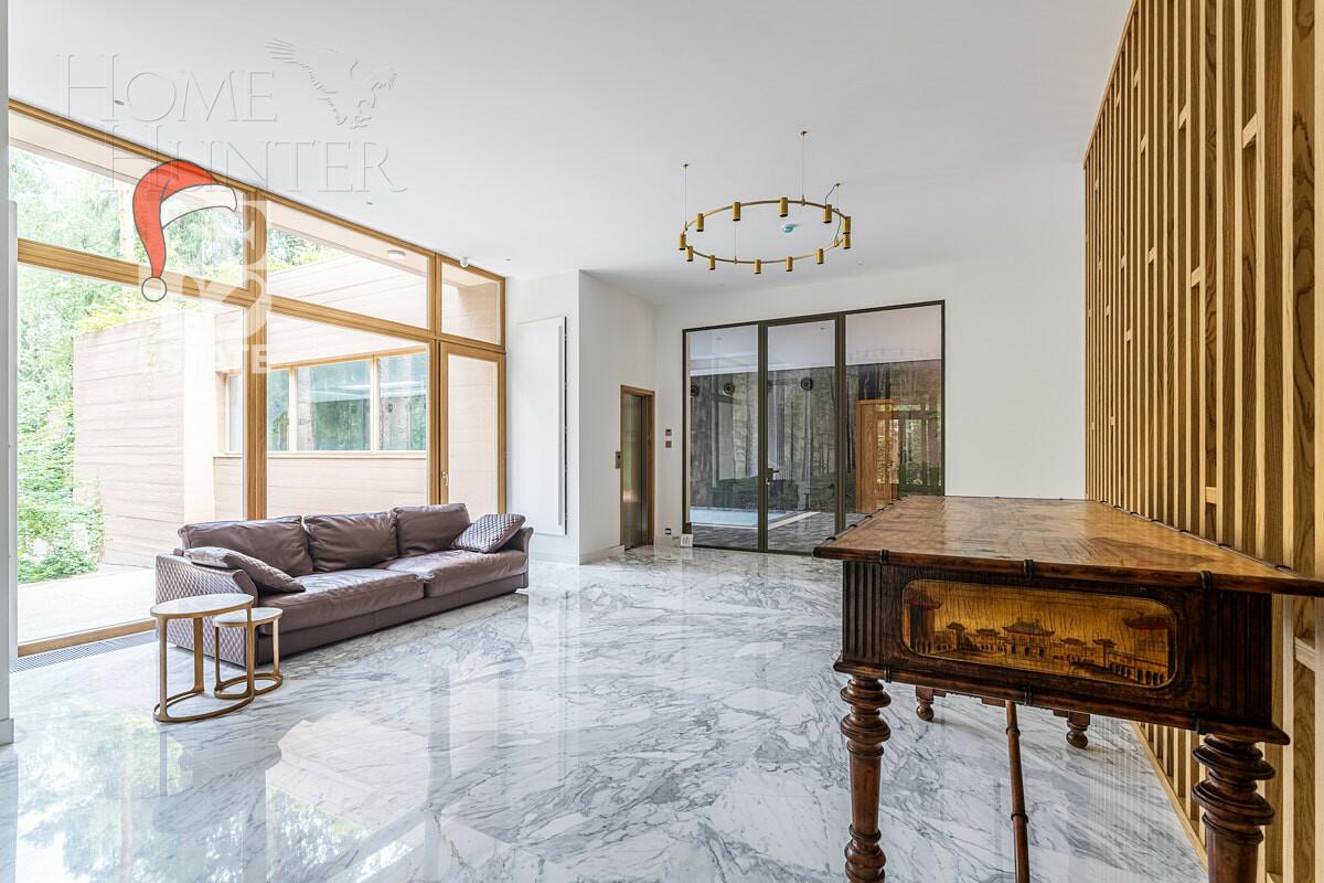 2-этажный коттедж 1 330 м² с отделкой