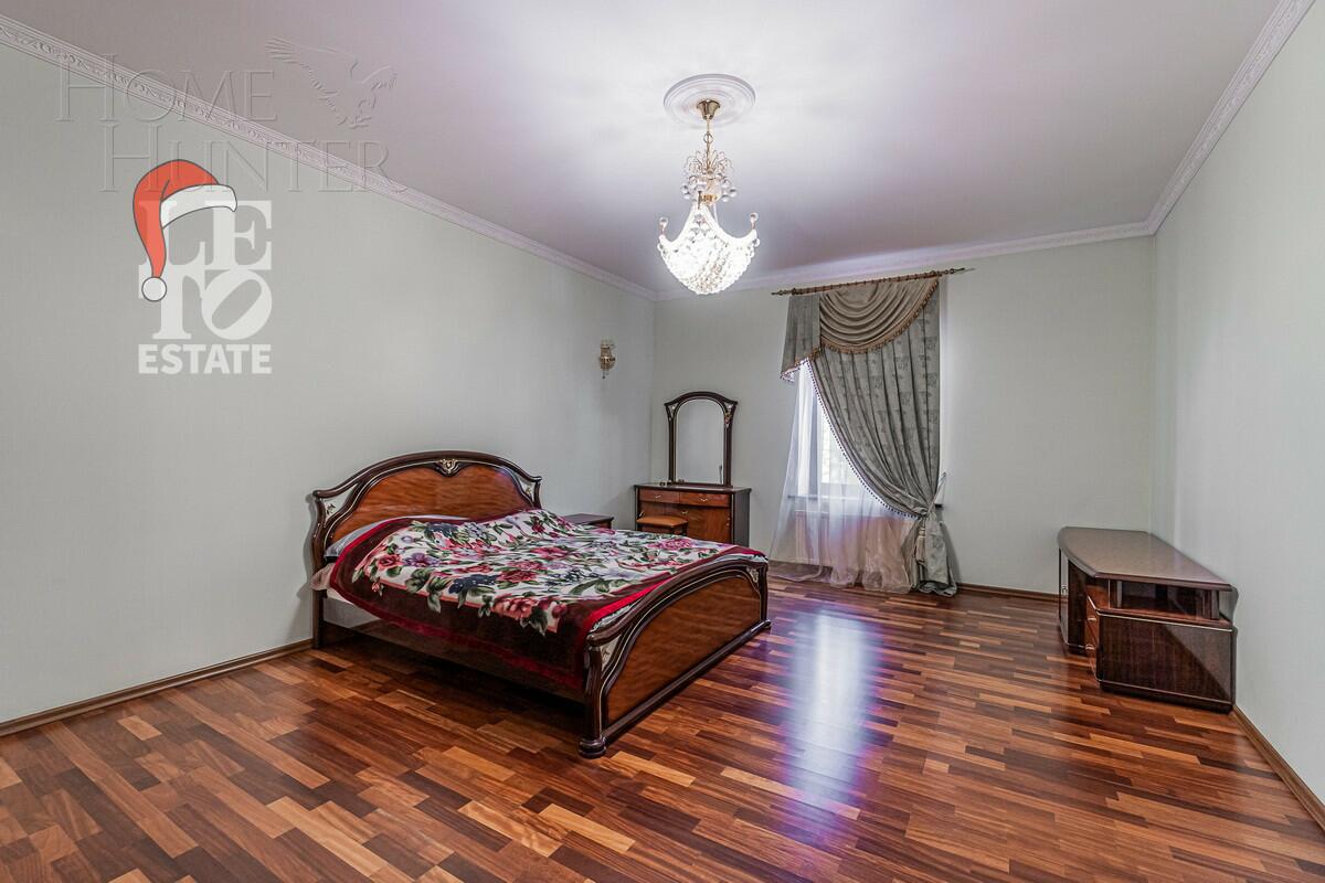 2-этажный коттедж 699.6 м² с отделкой